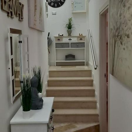 My Family Intero Appartamento Con Parcheggio Privato 포텐자 외부 사진